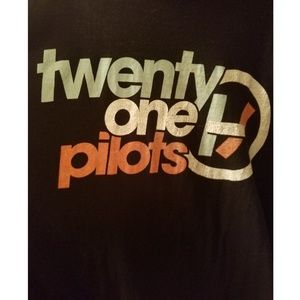 21 PILOTS BAND TEE